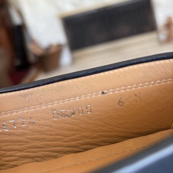 Salvatore Ferragamo Leather Driver with Gancini Ornament - Picture 11 of 16